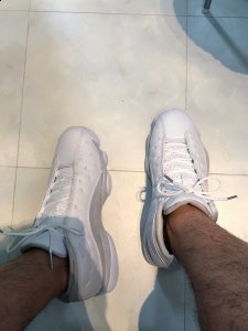 可以说是我穿过的实战最潮牌品牌棒的 这双全新的AJ13也是很不错的（AJ13低帮纯白脚感测评 Air Jordan 13 Low纯白上脚测评）