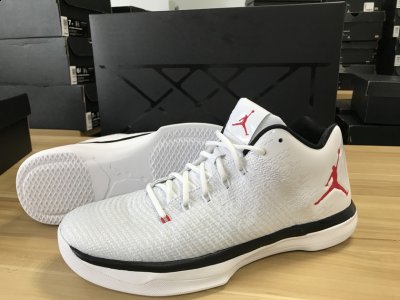 zoom受到的力潮牌汇潮牌网量会更大（AJ31低帮公牛配色实战如何 Air Jordan 31 Low实战测评）