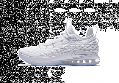 是不是感觉还不错呢 这双鞋将在3月31号发售 Nike LeBron 15 Low在哪买 纯白潮牌的配色让詹姆斯15再上一个档次 有些小伙伴说这双鞋像龙鳞甲 目前国内部分 Nike 店铺已抢先上架（詹姆斯15低帮纯白什么时候出 Nike LeBron 15 Low在哪买）