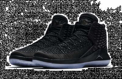  鞋面基本和NCAA配色潮牌信息的那三双AJ32一模一样（AJ32新款纯黑什么时间发售 AJ32纯黑新款怎么样）