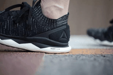 锐步Floatride跑鞋怎么样 锐步Floatride RS Ultraknit上脚测评
