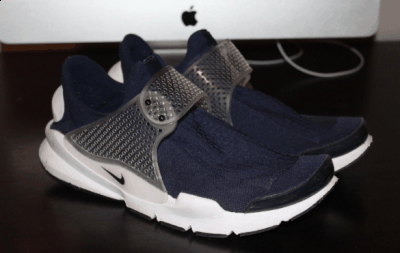 开启了袜套设潮牌品牌计理念的新时代（耐克Sock Dart脚感怎么样 Nike袜套鞋Sock Dart深度赏析）