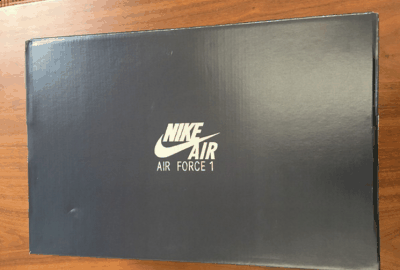 其实SF-AF1就可以潮牌汇潮牌网店算作是潮流鞋款了（耐克SF-AF1纯白实物开箱 Nike SF Air Force 1 Mid Triple Lvory细节鉴赏）