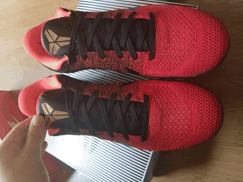 耐克ZK11深黑红开箱测评 Nike Kobe 11深黑红实物欣赏