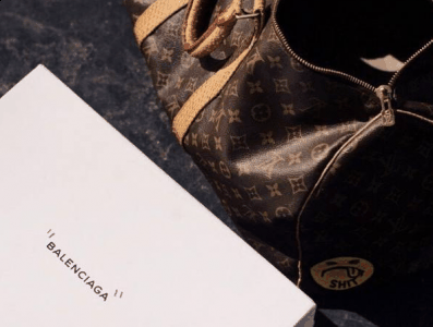  而这次强潮牌强联合（Off-White x AJ1 x Balenciaga联名款开箱图 耐克 x 巴黎世家 x Virgil Abloh联名鞋实物欣赏）