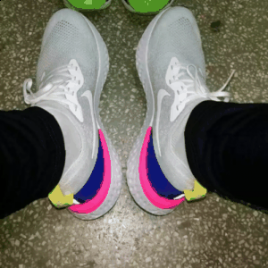 耐克Epic React会磨脚吗潮牌 Nike Epic React Flyknit上脚测评（耐克Epic React会磨脚吗 Nike Epic React Flyknit上脚测评）