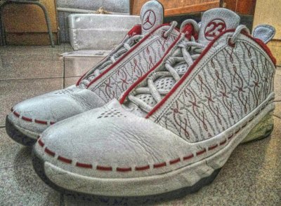  后掌的硬不潮牌汇潮牌网是没有原因的（AJ23白红低帮实战怎么样 Air Jordan 23白红LOW实战测评）