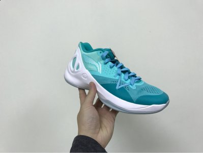 李宁音速5薄荷低帮实战如潮牌资讯何 李宁音速5薄荷配色实战测评（李宁音速5薄荷低帮实战如何 李宁音速5薄荷配色实战测评）