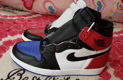 AJ1 TOP3鸳鸯开箱图 耐克AJ1“TOP3”鸳鸯实物细节赏析