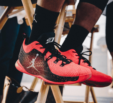 AJ CP3 X锦鲤开箱测评 乔丹CP3锦鲤实物细节欣赏