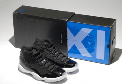 所以值不值得潮牌品牌买还是看个人吧（AJ11大灌篮复刻版开箱测评 AJ11 Space Jam实物细节赏析）