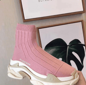  创立之初的巴黎潮牌世家 2016 年秋冬（巴黎世家Triple S袜子鞋好看吗 Balenciaga Triple S袜子鞋多少钱）