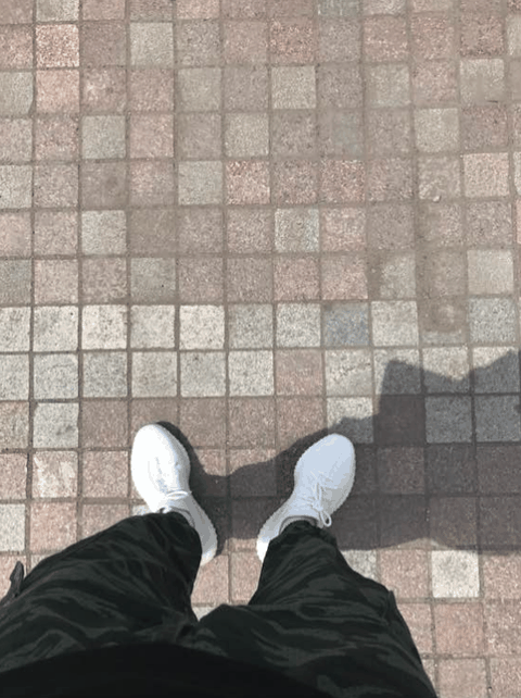 Yeezy 500黄月亮配色好看吗 adidas Yeezy 500“Super Moon Yellow”多少钱