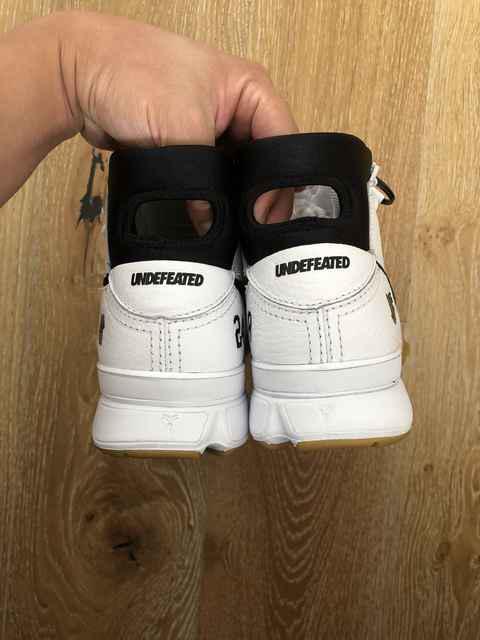 科比1联名Undefeated纯白开箱图 Kobe 1 x Undefeated White实物欣赏