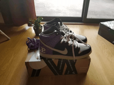 所以这款系列潮牌品牌让人津津乐道（耐克SB dunk龙骨实物开箱 Nike Dunk High SB send help细节鉴赏）