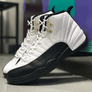 其中有一款AJ12金扣潮牌汇潮牌网店是大家特别喜欢的款式（AJ12金扣复刻版多少钱 Air Jordan 12“Taxi”值得入手吗）