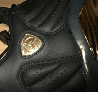 鞋子拿在手上潮牌汇潮牌网店也很有感觉（AJ14脚感为什么差 AJ14实战怎么样）