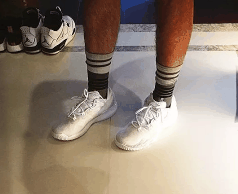 adidas Crazylight 16实战测评 阿迪达斯Crazylight Boost 2016实战怎么样