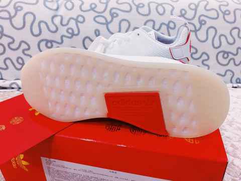 阿迪达斯NMD R2中国新年配色偏码吗 Adidas NMD R2 CNY值得买吗