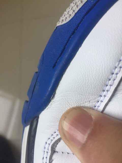AJ4两侧会开胶吗 AJ4值得买吗