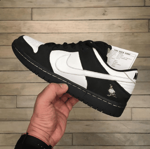 它是街头文化潮牌崛起的里程碑（耐克鸽子SB熊猫配色好看吗 Nike SB Dunk熊猫配色多少钱）