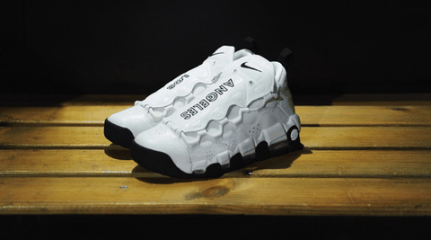 因为其出潮牌商城色的造型（耐克货币系列洛杉矶主题好看吗 Nike Air More Money洛杉矶配色多少钱）