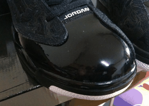 AJ11的漆皮会有裂痕吗潮牌汇潮牌网店 Air Jordan 11漆皮裂开了怎么办（AJ11的漆皮会有裂痕吗 Air Jordan 11漆皮裂开了怎么办）
