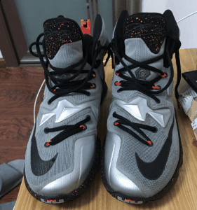 鞋口哪里不潮牌是一般的紧（LBJ13熔岩实战测评 勒布朗LBJ13实战怎么样）