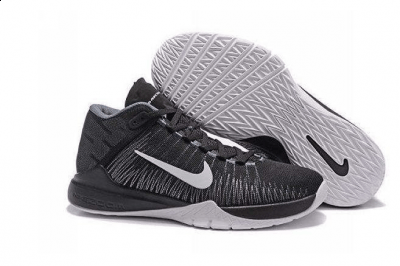 后掌zoom）打潮牌商城了几个小时球（耐克Zoom系列鞋款有哪些 Nike Zoom球鞋之间的区别）
