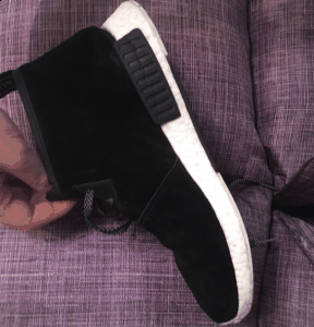 上脚之后与脚面潮牌商城的贴合程度较高（阿迪达斯NMD R1和R2哪个好 Adidas NMD R1和R2对比测评）