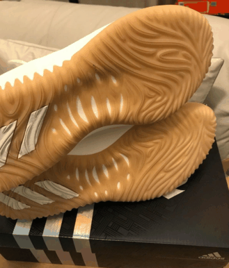 利拉德4白生胶值得入手吗 adidas Dame 4白生胶性价比如何