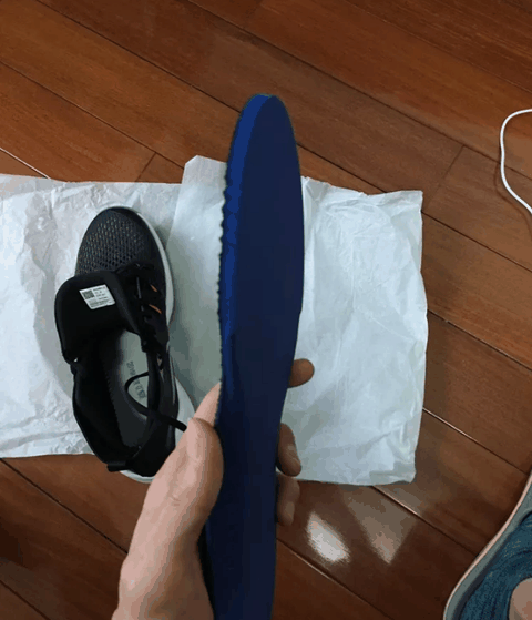 其余没有任何毛病潮牌汇潮牌网且颜值巨高的实战鞋（李宁战隼开箱图 李宁战隼细节欣赏）