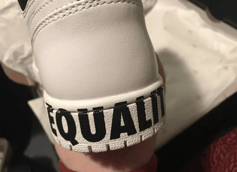 今年以 “E潮牌汇潮牌网quality” 为主题（AJ1