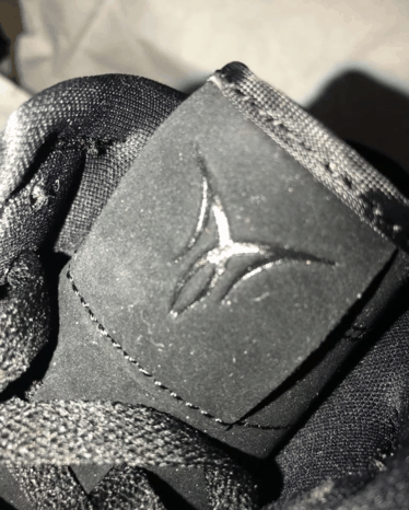 今年以 “E潮牌汇潮牌网quality” 为主题（AJ1