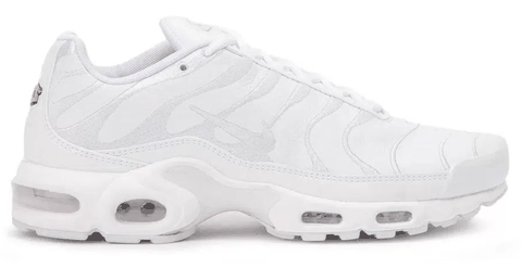 打造如袜子般潮牌资讯的贴合支撑体验（Air Max Plus纯白配色在哪买 耐克Air Max Plus 「Triple White」多少钱）