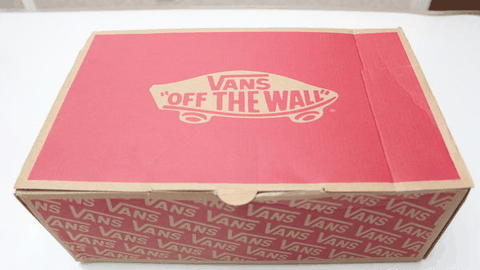  全黑版的vans sk8 hi 潮牌资讯slim出自设计师Donny Miller之手（范斯SK8-HI高帮深蓝开箱测评 Vans SK8-HI上脚赏析）