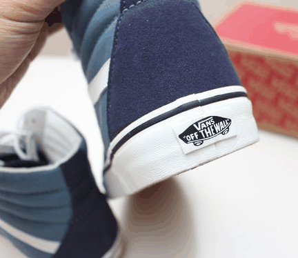  全黑版的vans sk8 hi 潮牌资讯slim出自设计师Donny Miller之手（范斯SK8-HI高帮深蓝开箱测评 Vans SK8-HI上脚赏析）