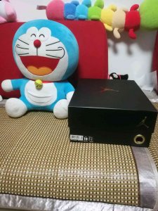 但是鞋子好花潮牌品牌哨 非常的花哨（AJ6中国年开箱鉴赏 AJ6“CNY”新年配色实物赏析）