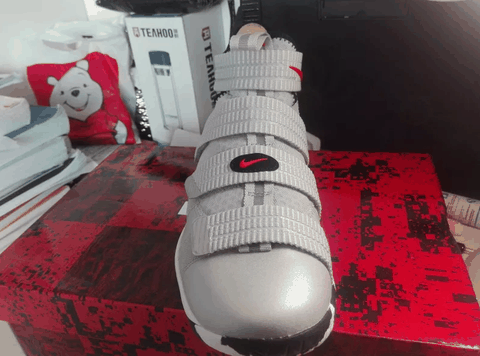 詹姆斯战士11银子弹配色实物开箱 LeBron Soldier 11 Silver Bullet细节鉴赏