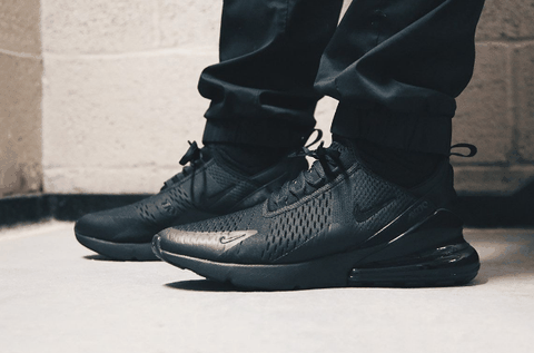 相信也有很多朋潮牌汇潮牌网友会喜欢这款鞋（耐克Air Max 270黑魂配色好看吗 Nike Air Max 270 “Triple Black”多少钱）