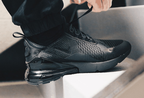 相信也有很多朋潮牌汇潮牌网友会喜欢这款鞋（耐克Air Max 270黑魂配色好看吗 Nike Air Max 270 “Triple Black”多少钱）
