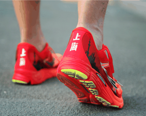据说是上海马拉潮牌信息松而打造的跑鞋（索康尼Kinvara 6实战如何 Saucony Kinvara 6实战测评）