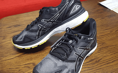 亚瑟士GEL-NIMBUS 19和K24对比评测 ASICS GEL-NIMBUS 19和K24哪个好