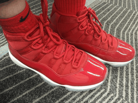 可是AJ11的魅力潮牌商城难挡啊！ 于是（AJ11大红色实物开箱 Air Jordan 11大红色细节鉴赏）