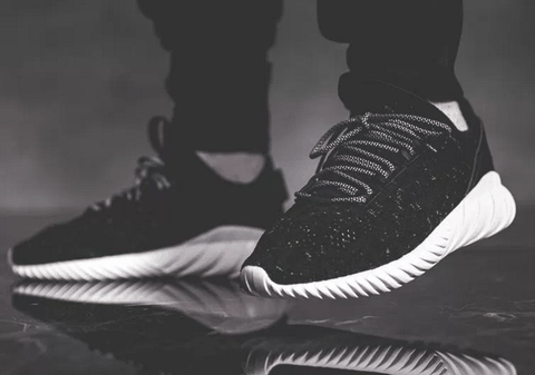 阿迪达斯Tubular Doom Soc黑白色好看吗 阿迪达斯黑白色小椰子在哪买