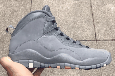 喜欢的朋友可以潮牌品牌关注一下后续报道（AJ10酷灰色开箱图 AJ10 “Cool Grey”实物细节欣赏）