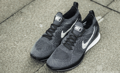  Nike AIR ZOOM MARIAH Flyknit Racer综合评价#p#分页标潮牌汇潮牌网题#e# Nike AIR ZOOM MARIAH Flyknit Racer在承接经典鞋身线条的同时（耐克Mariah Flyknit Racer开箱图 Nike AIR ZOOM MARIAH Flyknit Racer怎么样）