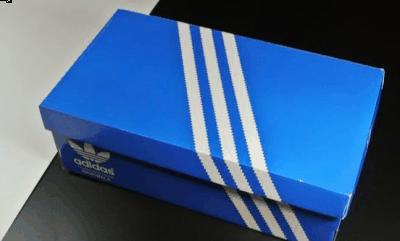 三条缝线的设计也是潮牌汇潮牌网为了增加adidas的品牌元素（阿迪达斯STAN SMITH小白鞋开箱图 Adidas STAN SMITH深蓝尾小白鞋赏析）