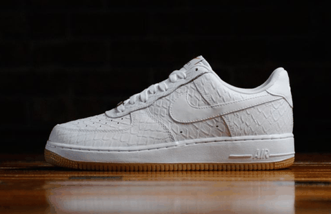 承担起将Air Force 1精潮牌资讯神发扬光大的历史使命（耐克AF1歌手Ferg定制版米白配色怎么样 Nike Air Force 1 Low French Vanilla多少钱）
