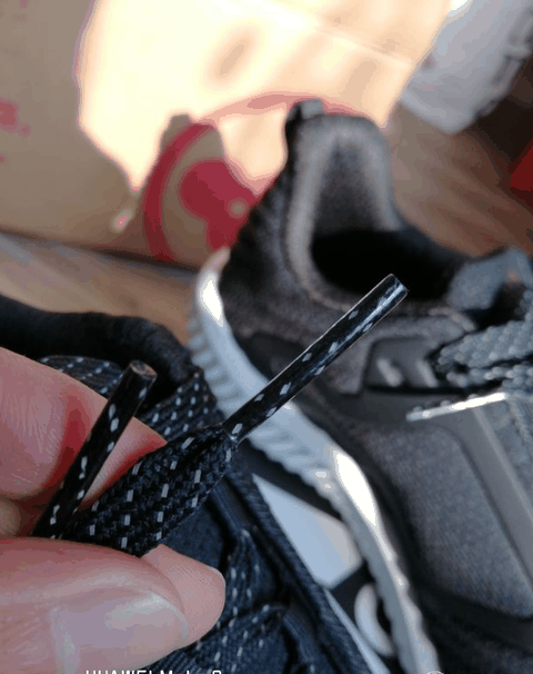 踩着有回潮牌信息弹效果（阿迪达斯ClimaWarm黑武士配色开箱鉴赏 adidas climawarm性能评测）